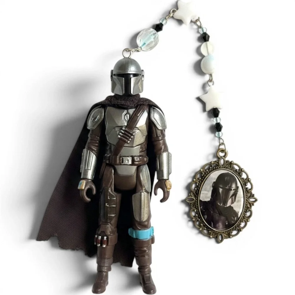 Star Wars The Mandalorian Action Figure Keychain Custom Beaded Bag Charm Bow